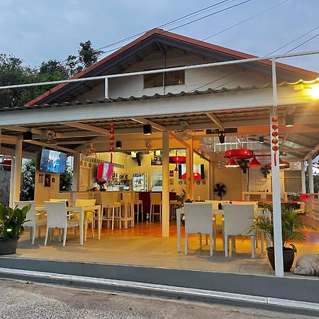 Elephant Sports Bar And Accommodation Phuket ภายนอก รูปภาพ